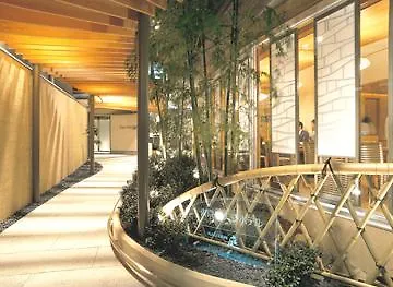 طوكيو Green Ochanomizu اليابان